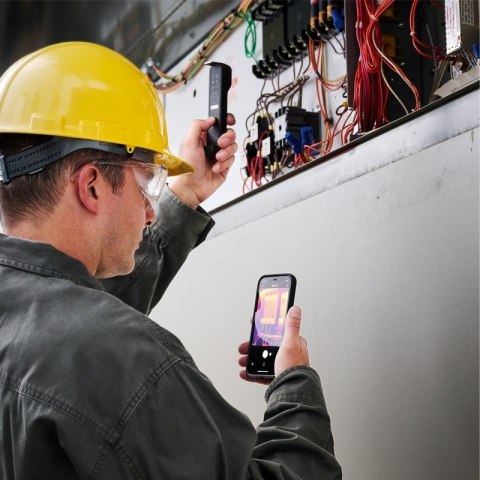 FLIR KAMERA TERMOWIZYJNA Z ŁĄCZNOŚCIĄ BEZPRZEWODOWĄ FLIR ONE EDGE PRO FLIR KAMERA TERMOWIZYJNA Z ŁĄCZNOŚCIĄ BEZPRZEWODOWĄ FLIR ONE EDGE PRO