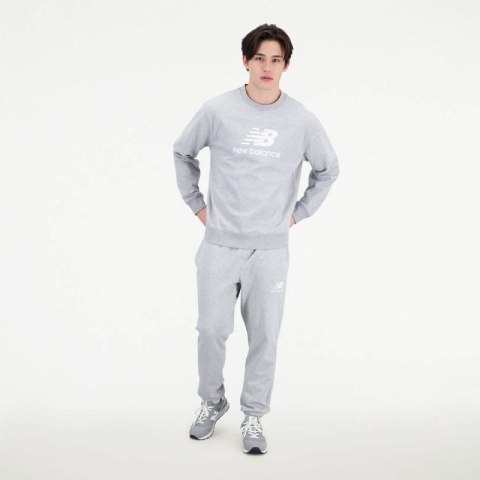 Bluza New Balance ESSENTIALS STACKED LOGO FRENC AG M MT31538AG Bluza New Balance ESSENTIALS STACKED LOGO FRENC AG M MT31538AG
