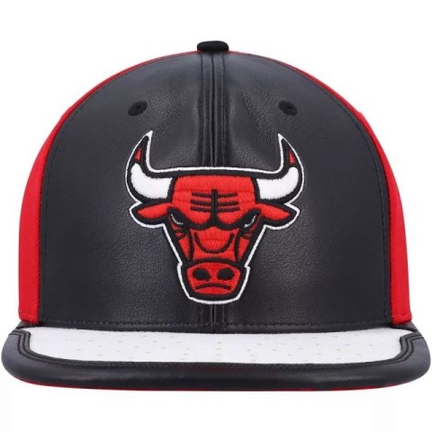 Czapka z daszkiem Mitchell & Ness Chicago Bulls NBA Day One Snapback Bulls 6HSSMM19224-CBUBKWH Czapka z daszkiem Mitchell & Ness Chicago Bulls NBA Day One Snapback Bulls 6HSSMM19224-CBUBKWH