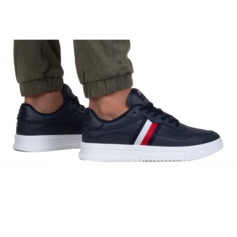 Buty Tommy Hilfiger Supercup Leather Stripes M FM0FM04824 DW5 Buty Tommy Hilfiger Supercup Leather Stripes M FM0FM04824 DW5