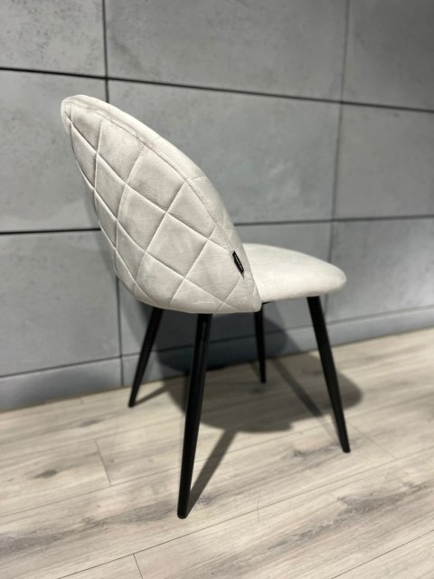 Krzesło tapicerowane GLORIA DIAMOND GREY VELVET OUTLET Krzesło tapicerowane GLORIA DIAMOND GREY VELVET OUTLET