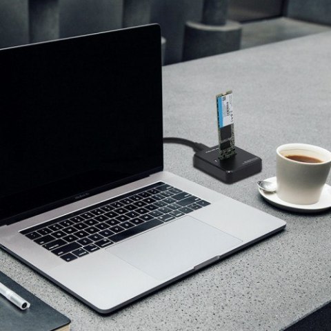 QOLTEC STACJA DOKUJĄCA DYSKÓW SSD M.2 SATA/PCIE | NGFF/NVME | USB 3.1 QOLTEC STACJA DOKUJĄCA DYSKÓW SSD M.2 SATA/PCIE | NGFF/NVME | USB 3.1