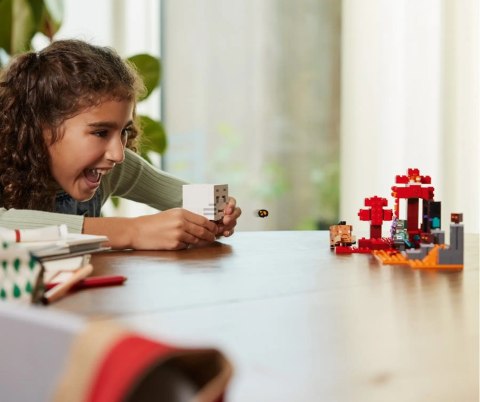 LEGO Minecraft 21255 Zasadzka w portalu do Netheru LEGO Minecraft 21255 Zasadzka w portalu do Netheru