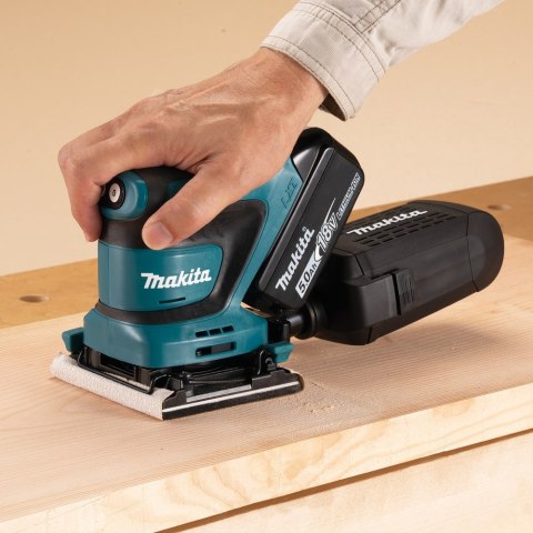 Szlifierka oscylacyjna bez aku 18V DBO480Z MAKITA Szlifierka oscylacyjna bez aku 18V DBO480Z MAKITA
