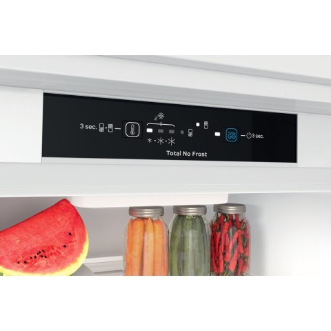 Chłodziarko-zamrażarka INDESIT INC18 T311 Chłodziarko-zamrażarka INDESIT INC18 T311